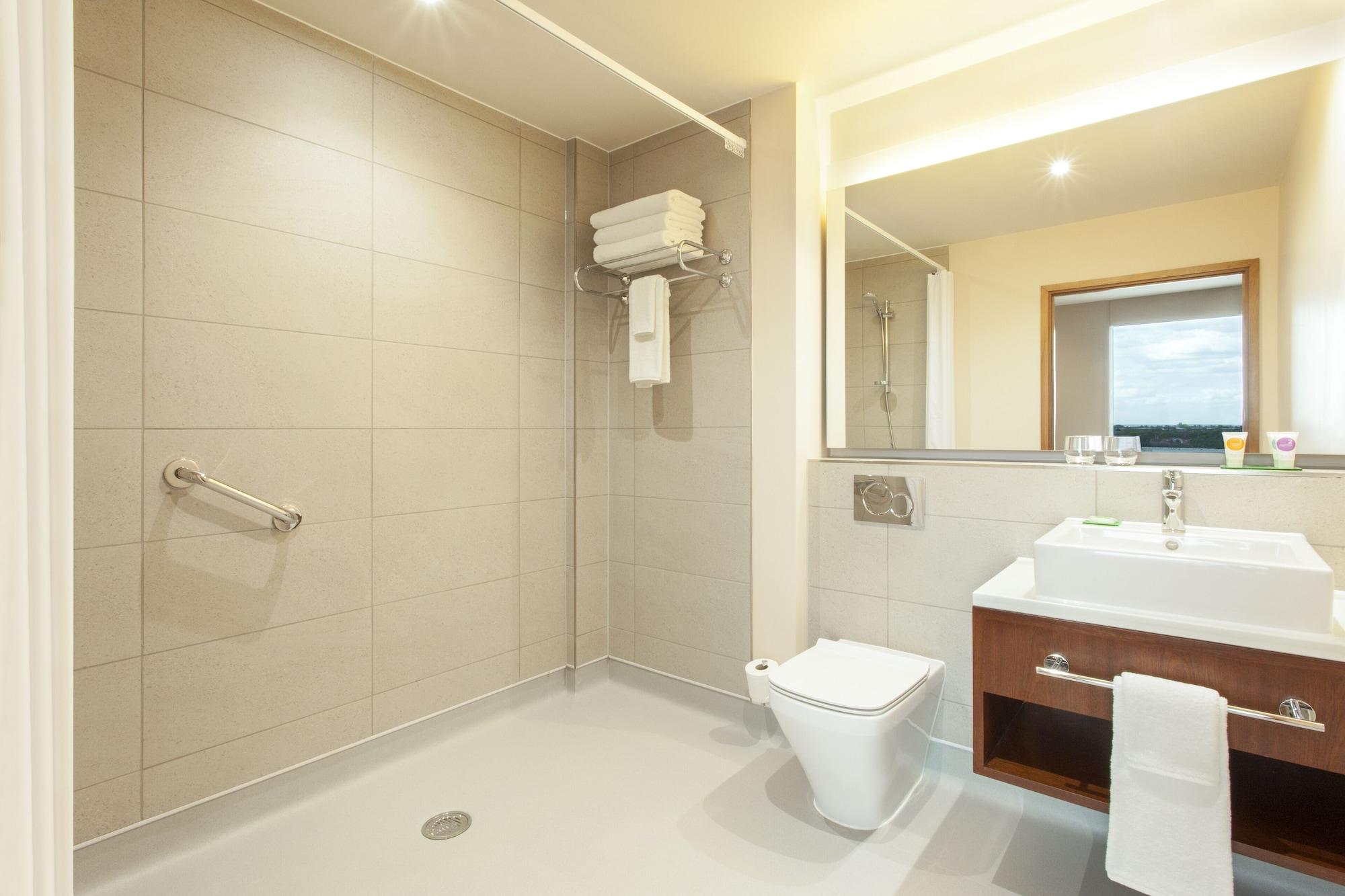 Hyatt Place West London Hayes Hillingdon Ngoại thất bức ảnh
