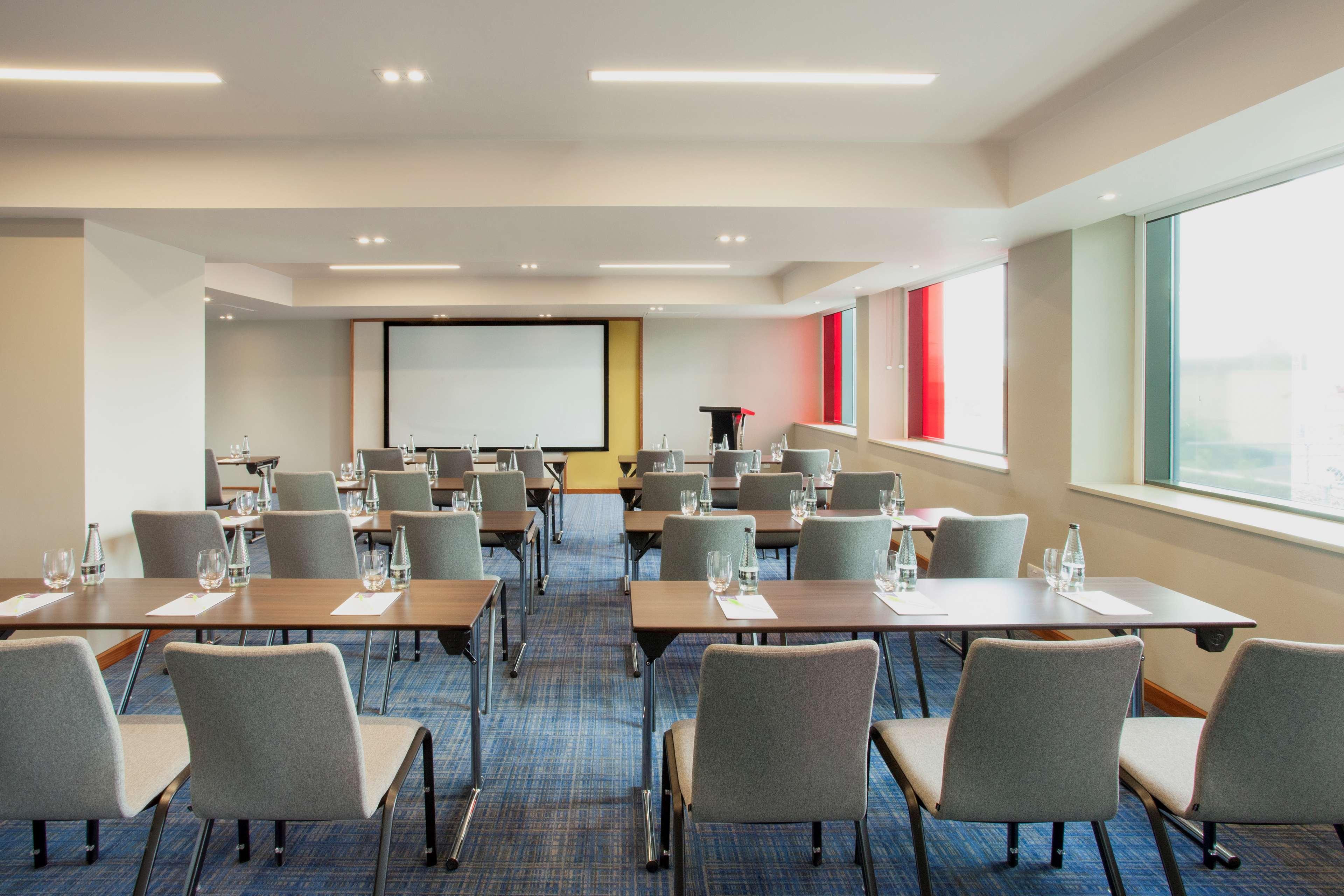 Hyatt Place West London Hayes Hillingdon Ngoại thất bức ảnh